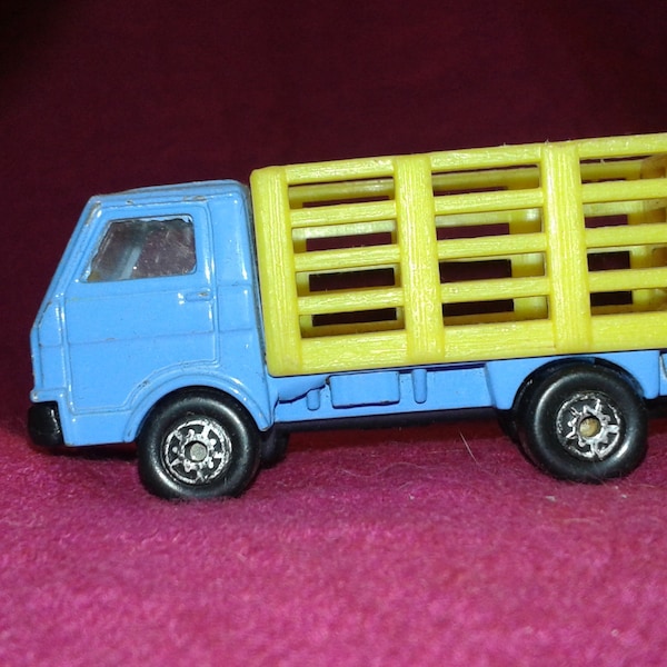 Maisto 1980s die cast model lorry flatbed European style - handpainted