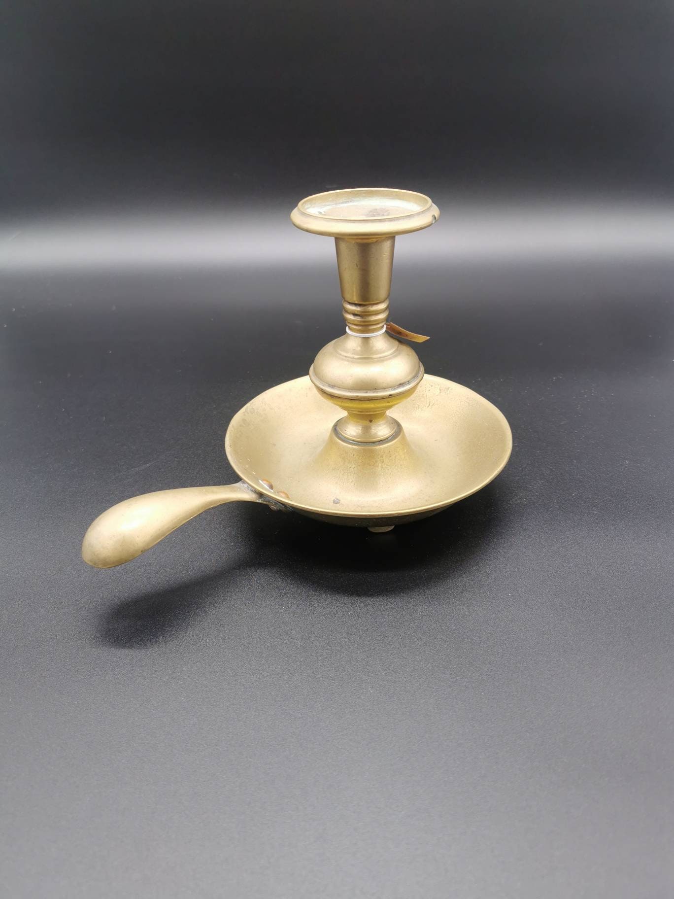 Bougeoir Ancien A Main en Laiton Antique Brass Candleholder