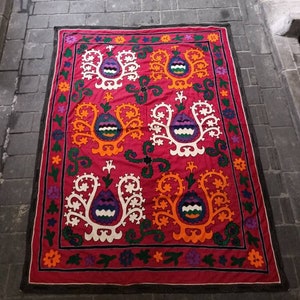 Vintage Suzani Handmade Traditional Uzbek Wall Hanging Cotton Tapestry Ethnic Decor Wall Hanging Bedspread Suzani