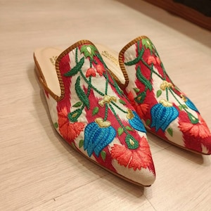 Embroidery slippers | women slipper |women Shoes| upholstery fabric