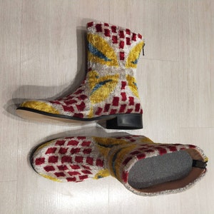 Handgefertigte Ikat Seide Pantoletten-Vibrant Multicolor Design, Bequeme Slip-On Schuhe, Einzigartiger Boho Stil