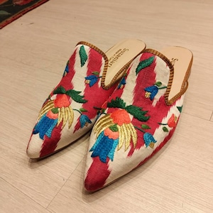 Handmade Ikat Silk Mules – Authentic Uzbek Ikat Slippers – Colorful Boho Shoes – Traditional Central Asian Textile