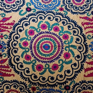 Vintage Suzani Handmade Traditional Uzbek Wall Hanging Cotton Tapestry Ethnic Decor Wall Hanging Bedspread Suzani