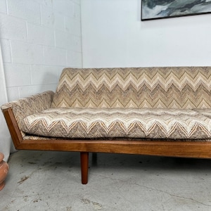 Vintage gondola sofa deals