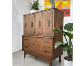 Broyhill Mid-Century Modern Gentlemen's Chest