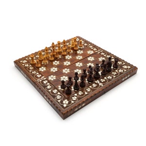 Wooden Handmade Chess Backgammon Set - Handmade Wooden Game Set 3 in 1 - Boxwood 3.2&quot; Hand Carved Wooden Chess Pieces - Backgammon Chess Set