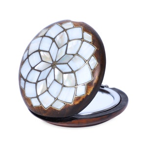 Parelmoer handgemaakte vintage compacte make-up handspiegel ideaal huwelijkscadeau