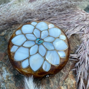 Mother of pearl Cosmetic mirror, Compact mirror, Makeup mirror, Handbag mirror, Bridesmaid gift Gift for her