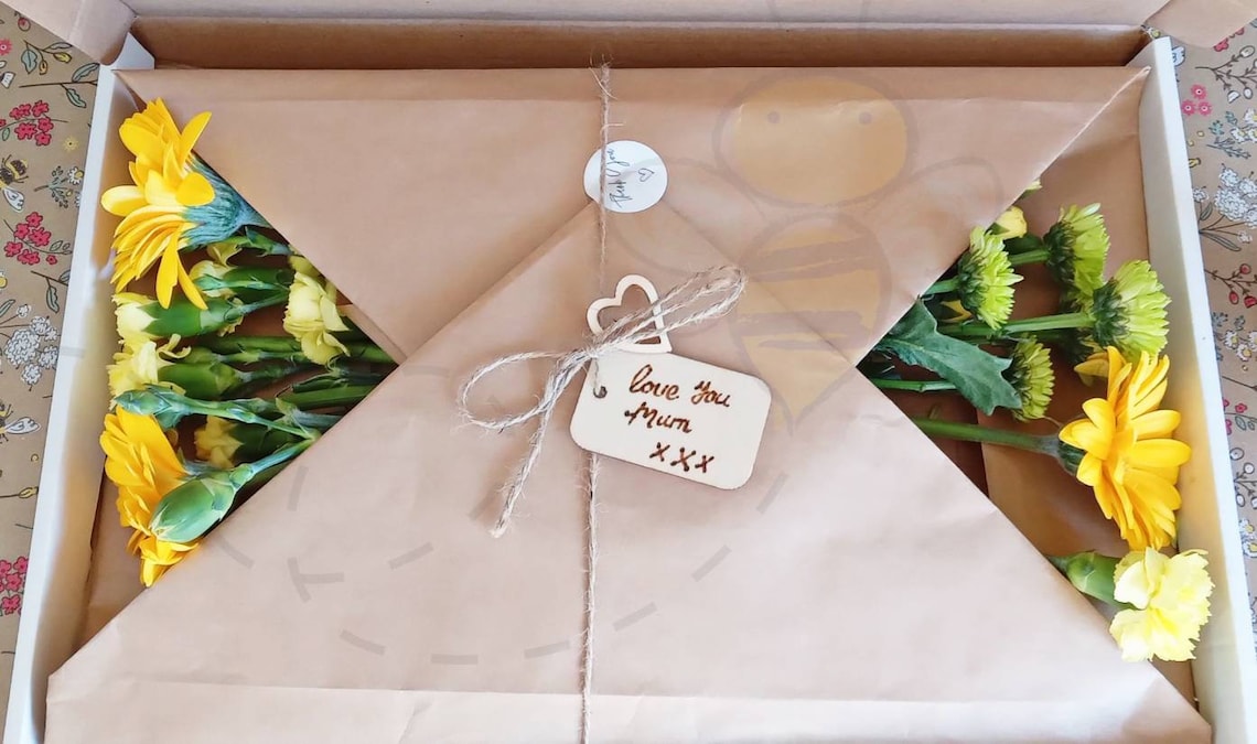 Fresh Letterbox Flowers. Perfect for Easter. Birthday Gift. Etsy UK