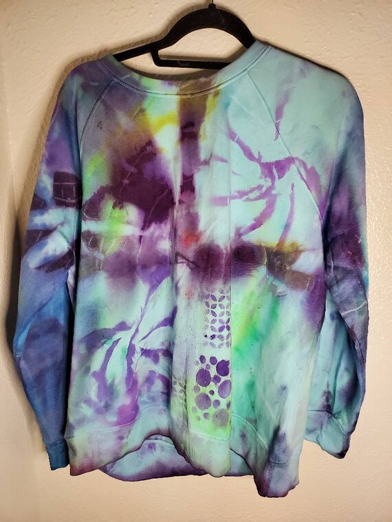 Whole Lotta Love Sweatshirt – Music-Inspired, Unique Dye Design (Size Large)