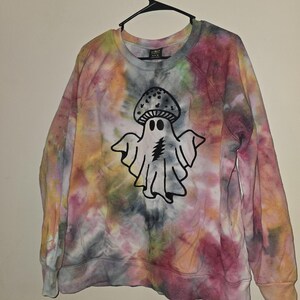 Bluza Haunting Harmony – zanurz się w magii Halloween!