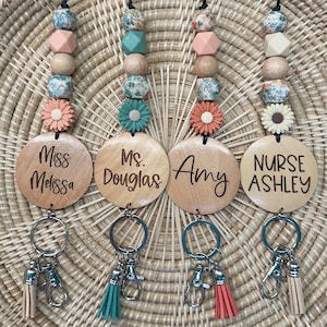 Breakaway daisy beaded Teacher lanyard, ID badge holder, lanyard for keys, gifts for teachers, lanyard for nurses, teacher appreciation day