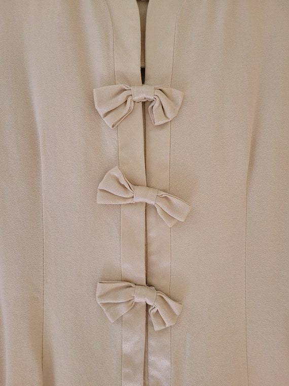 80s Ivory Elegant Long Sleeve Blouse/Jacket Bow A… - image 3