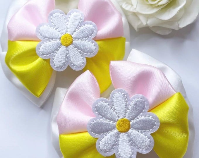Daisy Hair Clips: Handmade Bows, Summer Hair Accessories - Set of 2