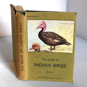 Book of Indian Birds (1972) Salim Ali. Vintage Natural History Book.  66 Colour illustrations. Hardback with Dustjacket.