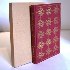 Folio Society Book. The Brownings. Joanna Richardson (1987) Illustrated with slipcase. Collectible. Vintage. Decorative Cover. History Gift