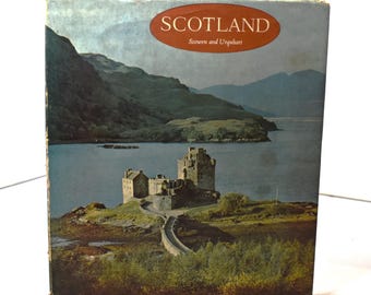 Batsford. Scotland.  (1st 1961) Illustrated Vintage Hardback History Book. Dustjacket. Collectible.