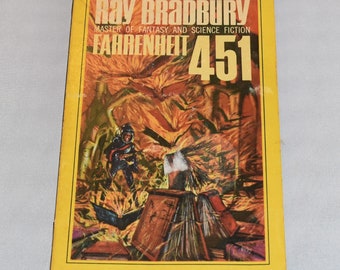 Ray Bradbury. Fahrenheit 451 (1963) Libro decorativo de ciencia ficción Corgi en rústica. Ficción clásica.