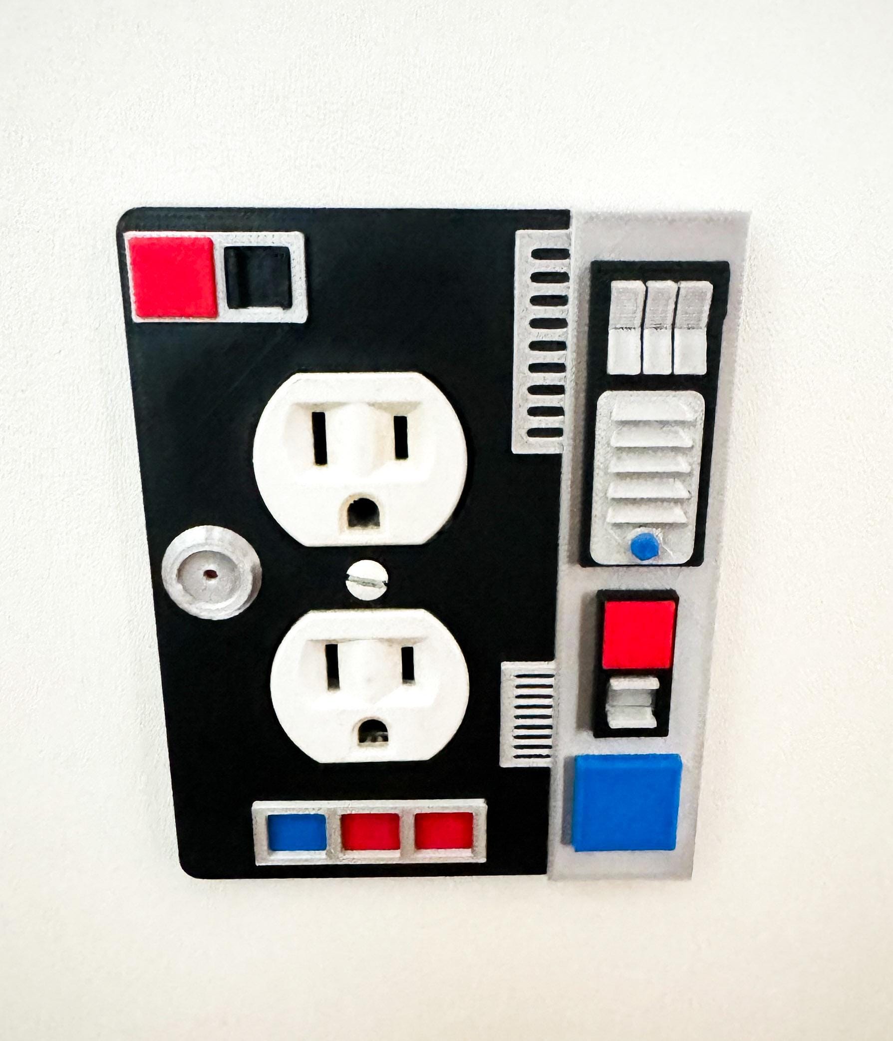 Star Wars Outlet Cover perfect for any Star Wars Room !