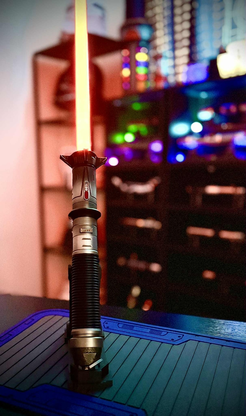 Universal Lightsaber Stand: Vertical Display, Fits Savi's & Legacy Sabers image 4