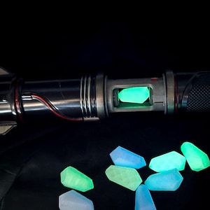 Lightsaber &quot; Force Glow &quot;  in the Dark Kyber Crystals ! 5 per Order!!!