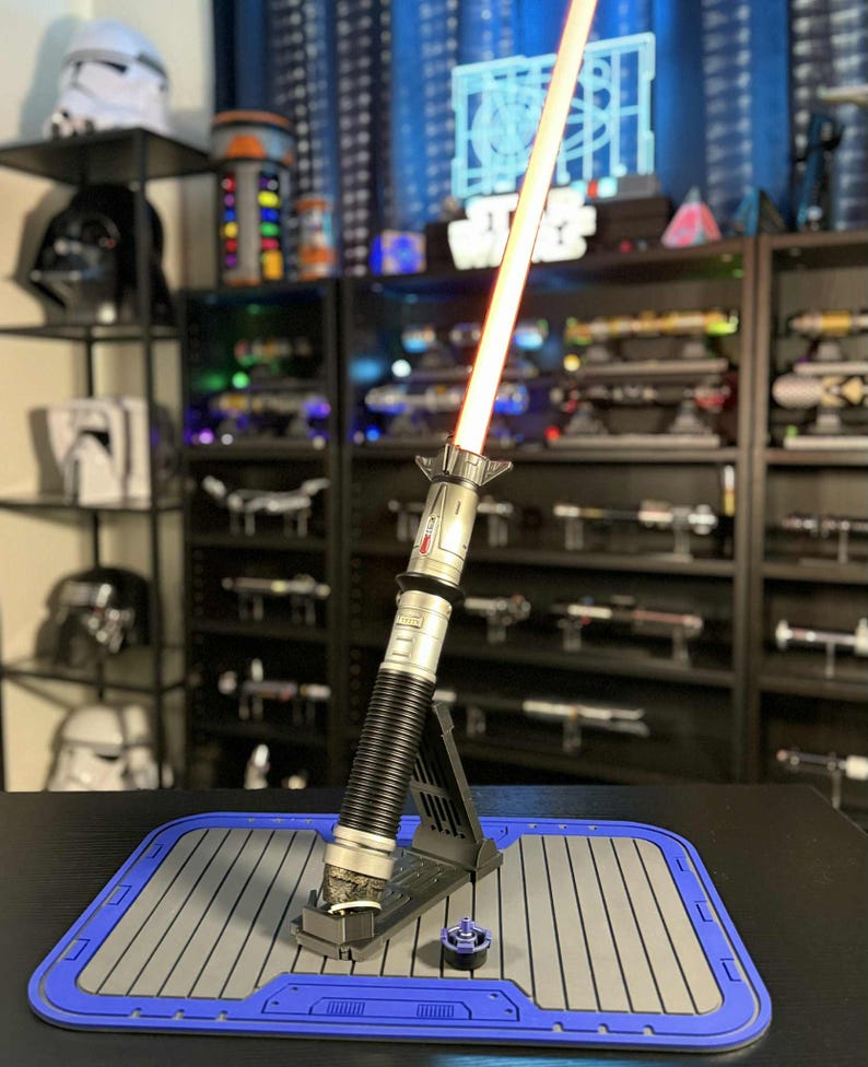 Universal Lightsaber Stand: Vertical Display, Fits Savi's & Legacy Sabers image 12