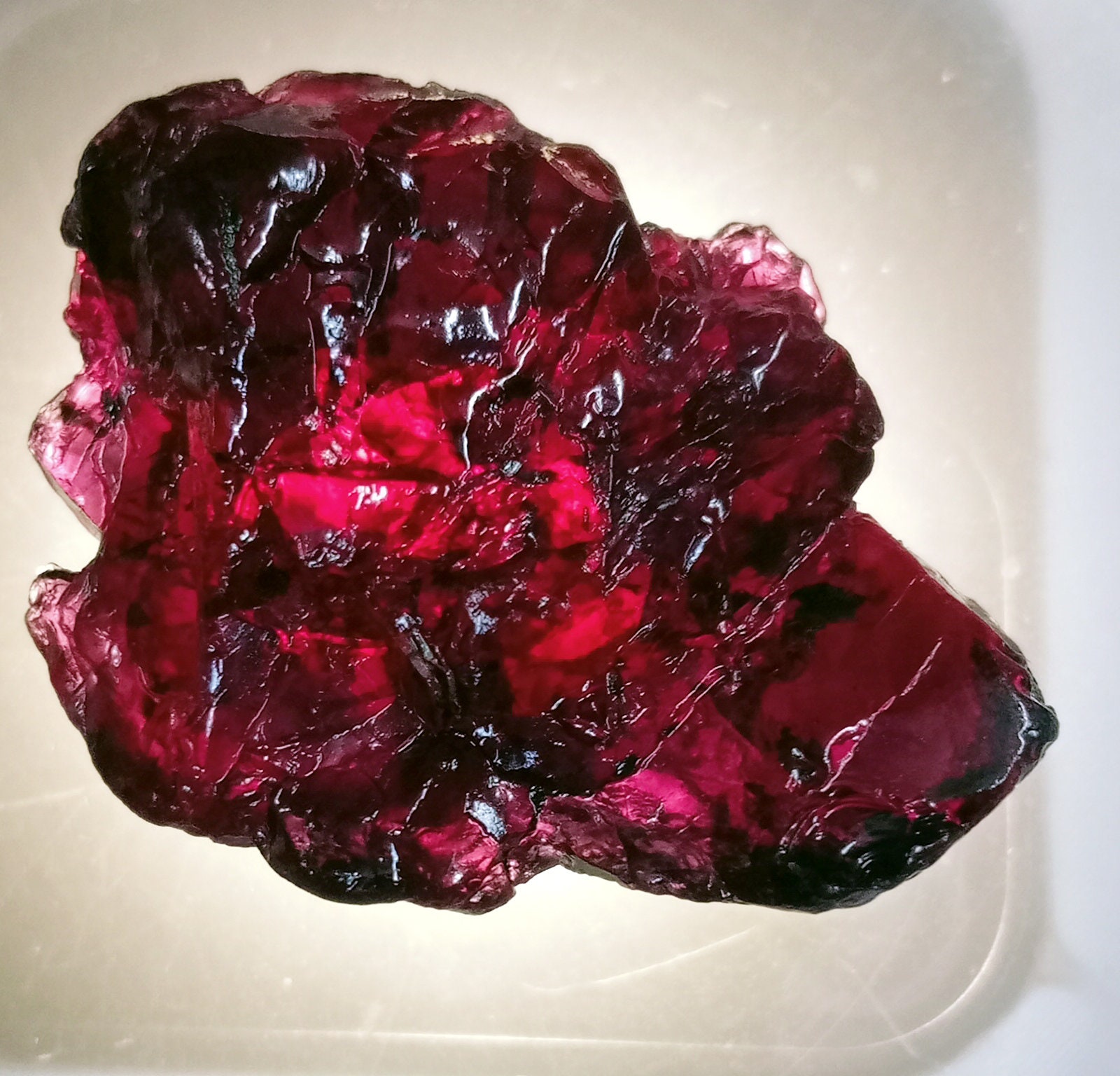 Painite crystal - Etsy 日本