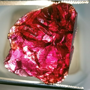 57.30 Ct Painite Gemstone 100% Natural Red Painite Rocks Rough Gemstone for Handmade Jewelry Certified Very nice Quality and Color JP209