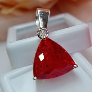 Zertifizierte 18 Ct Natürliche Rot Rubin Trillion Schnitt Edelstein Anhänger 925 Sterling Silber Locket Handgemachte Silber Schmuck Geschenk Her CM350