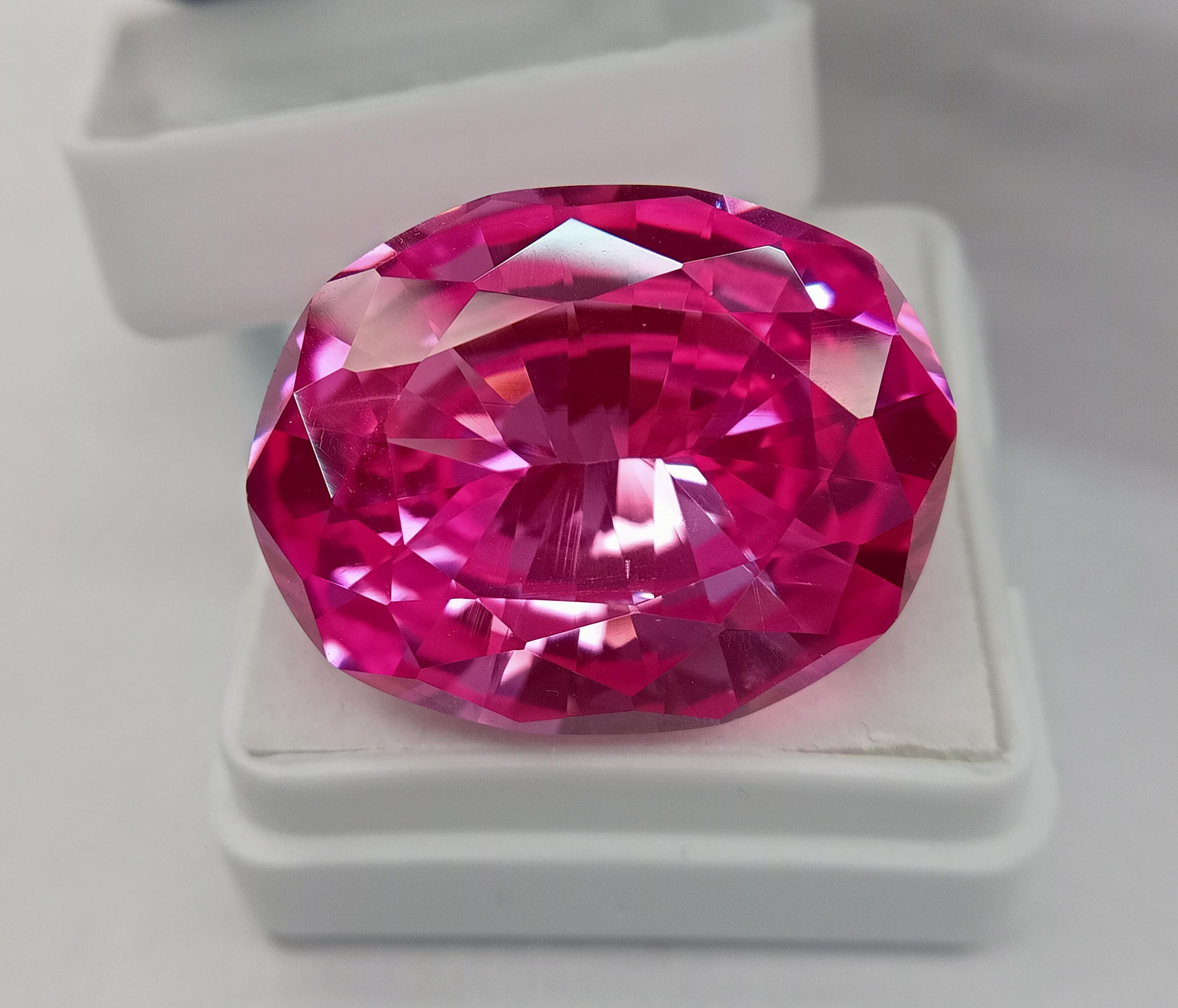 本物宝石 Extremely Rare Authentic Sapphire 43.50 Ct Certified Gemstone