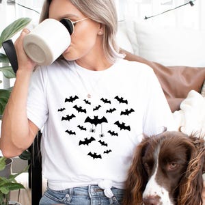 Halloween Bat Heart T-shirt: Women&#39;s Fall Tee