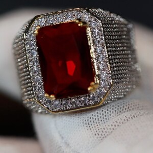Mens Gold Red Diamond Ring