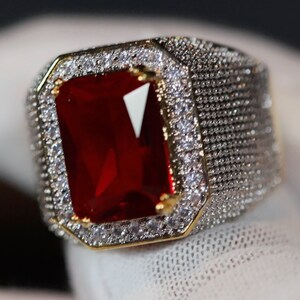 Mens Gold Red Diamond Ring
