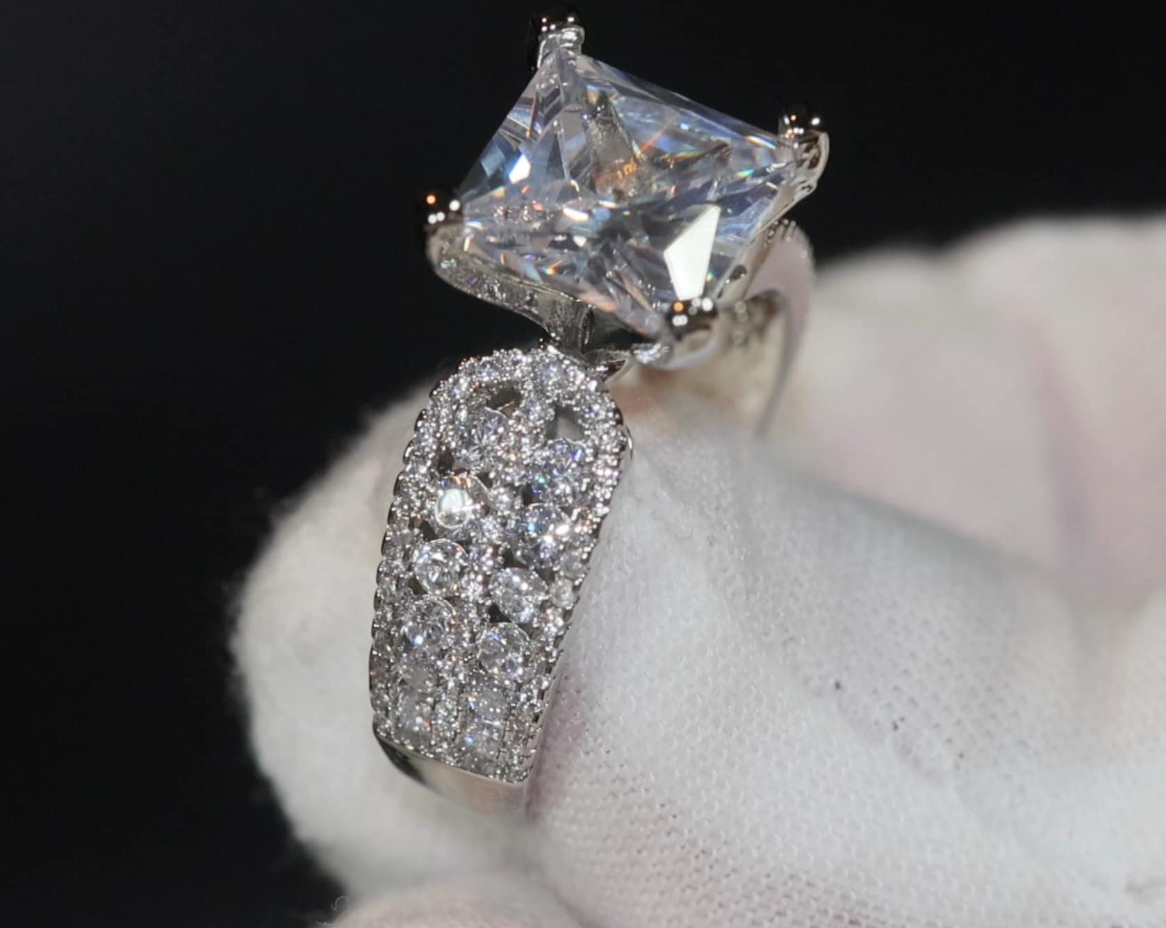 Princess Cut Lab Diamond Vine Halo Big Engagement Ring In 950 Platinum |  Fascinating Diamonds