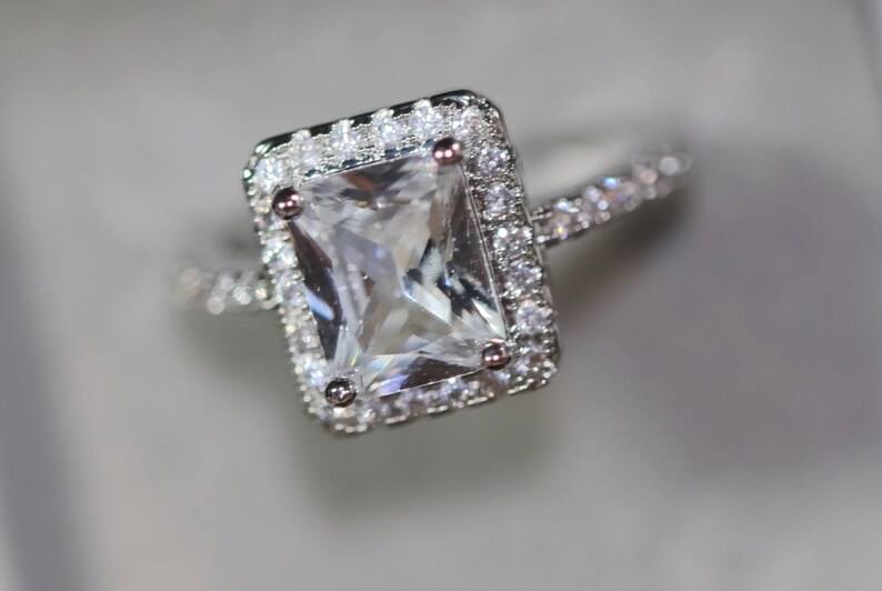 Womens Engagement Ring