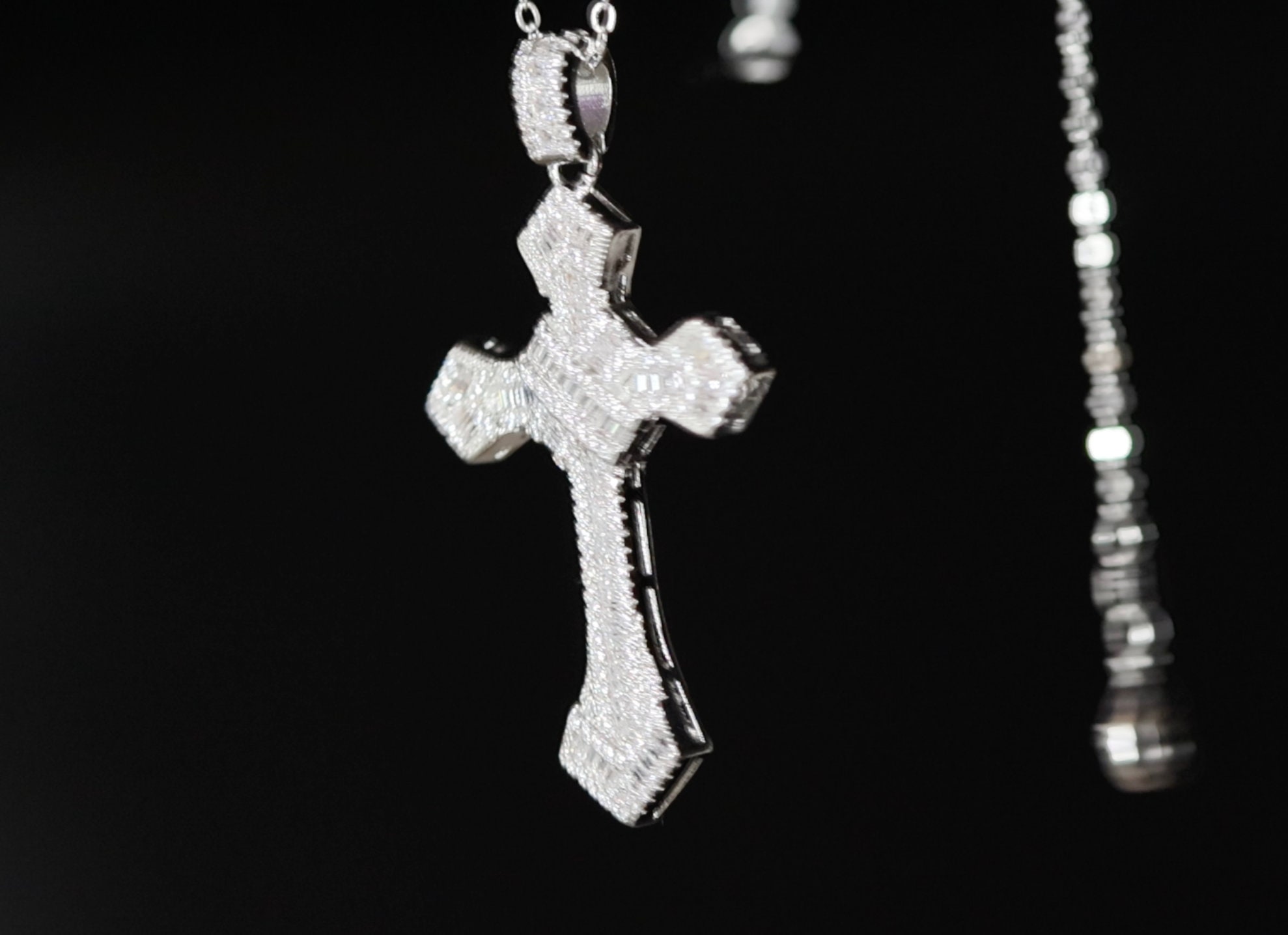 Ciondolo Croce 3D Oro Placcato Con Zirconi | Argento 925 Uomo Donna | H&J Jewelry
