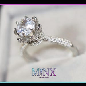 Womens Diamond Engagement Ring | Round Diamond Engagement Ring | Vintage Diamond Ring | Womens Engagement Ring | Brilliant Cut Diamond Ring