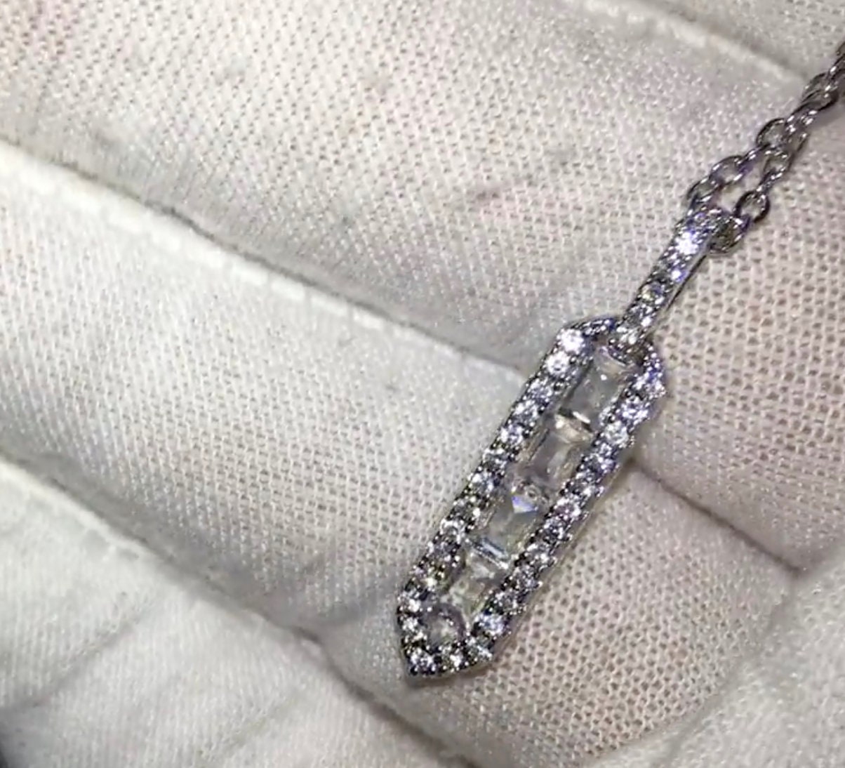 Baguette diamond deals chain