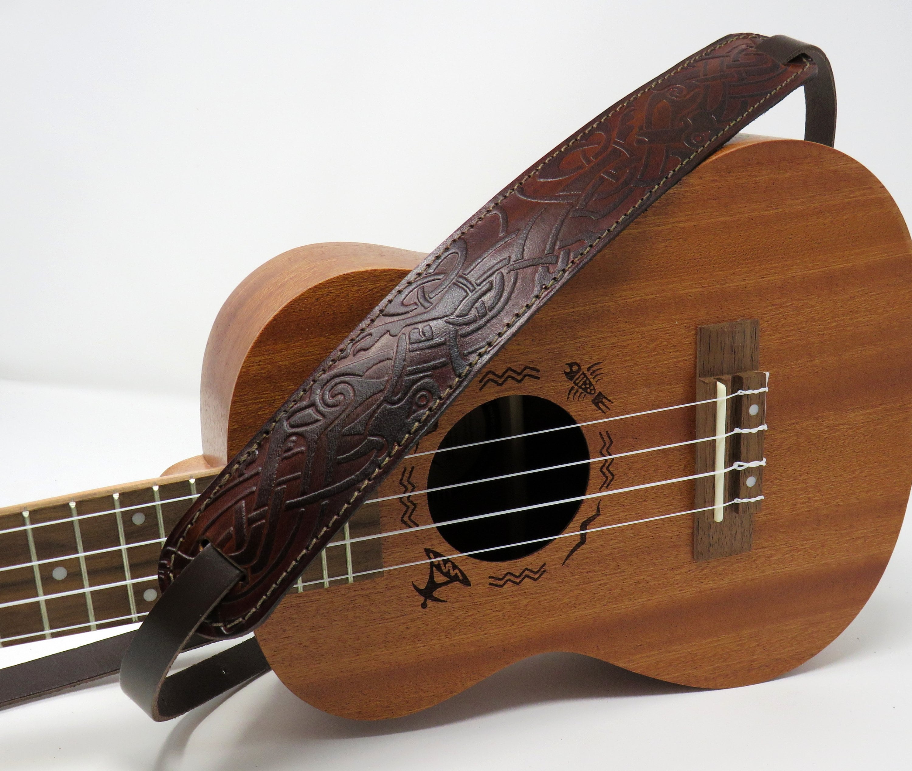Sangle de guitare réglable avec supports de médiators extrémités en cuir PU  et coussin d'épaule confortable pour guitare acoustique électrique basse