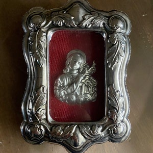 Vintage silver virgin reliquary/ antique virgin silver framed/ antique virgin wall hanging decor/beautiful vintage religious frame