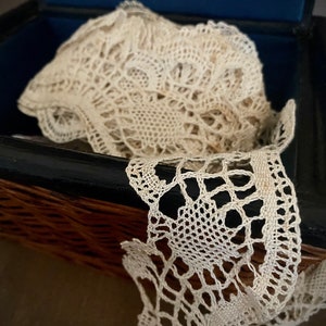 5.16 yard Amazing hand made linen lace made with the very ancient bolillos technique/ antique hand crocheted lace/cream  lace/ bolillos lace