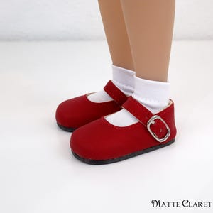 Mary Jane dress shoes for Ruby Red Fashion Friends doll - shades of red