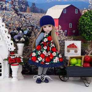 Red Delicious - dress with boots for Ruby Red Fashion Friends doll