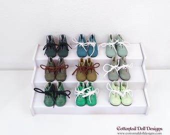 Ankle lace up boots for Ruby Red Fashion Friend doll - Greens