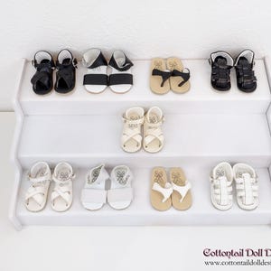 Sandals for Ruby Red Fashion Friends doll - Black & White