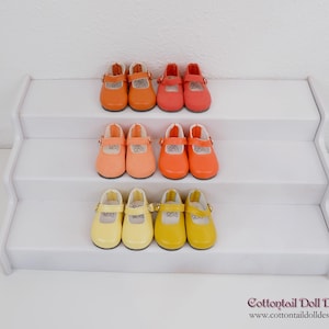 Mary Jane dress shoes for Ruby Red Fashion Friends doll - Citrus