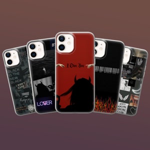 Peut inclure: Collection de cinq coques de téléphone avec divers motifs. Une coque affiche le texte "BLACK IS THE NEW BLACK" et "I DON'T CARE". Une autre affiche le mot "LOSER" en néon. Une troisième coque porte l'inscription "I Own You". La dernière coque porte le texte "ANTI SOCIAL SOCIAL CLUB".