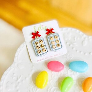 Bakade chokladkakor på örhängen, dinglade polymerlera smycken, handgjorda kakor, dinglade matälskare, present till söta bagerier, bakverk bild 3