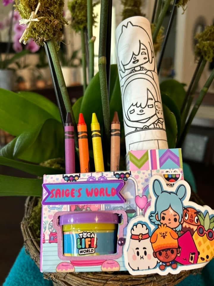 Toca Boca Personalized Activy Box Play-doh Party Favor With Coloring Paper and Crayons - Thumbnail 3