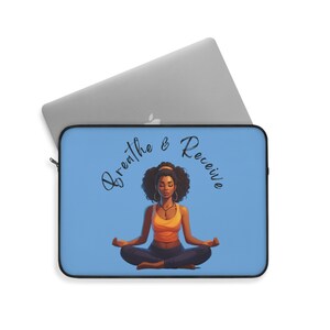 Respire e receba amor próprio Yoga Namaste Meditação Calmante Autocuidado Presentes para mulheres Mães Namoradas Capa para laptop Estojo de viagem - Azul